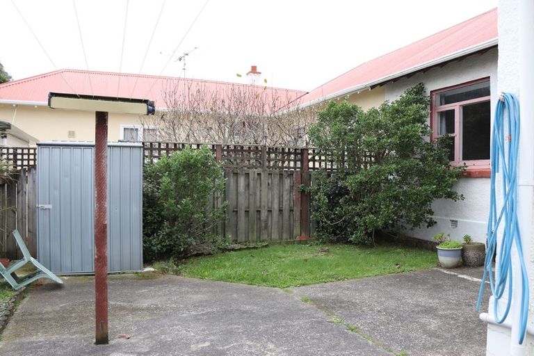 Photo of property in 42 Monorgan Road, Strathmore Park, Wellington, 6022