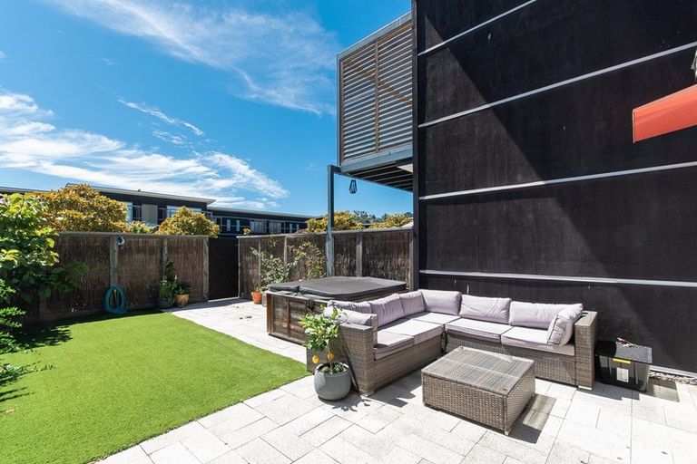 Photo of property in The Terraces, 4/9 Humber Street, Pandora, Napier, 4110