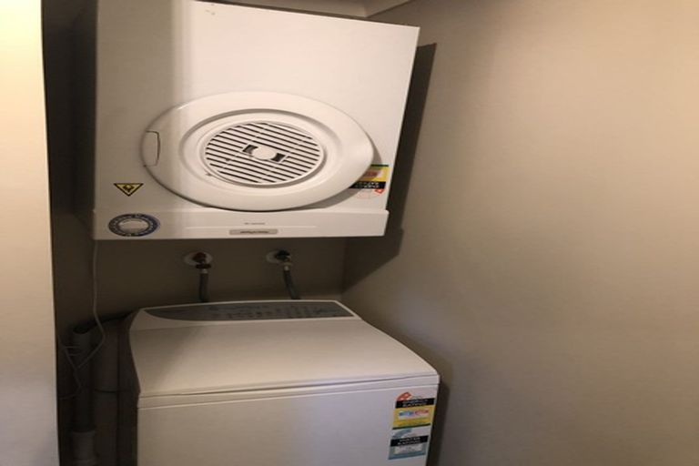 Photo of property in 7/102 Old Farm Road, Hamilton East, Hamilton, 3216