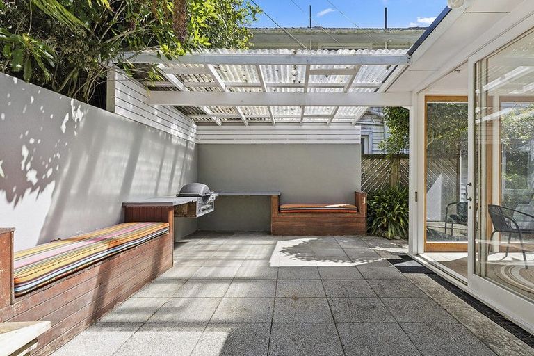 Photo of property in 51 Oban Street, Wadestown, Wellington, 6012