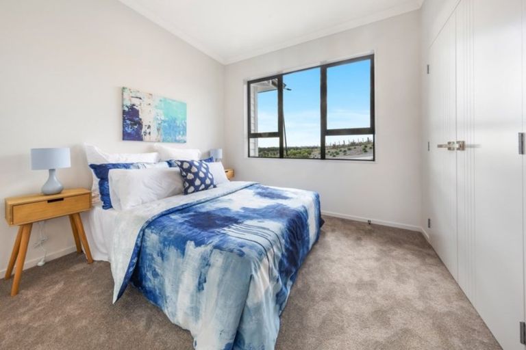 Photo of property in 41 Pakaraka Drive, Papakura, 2110