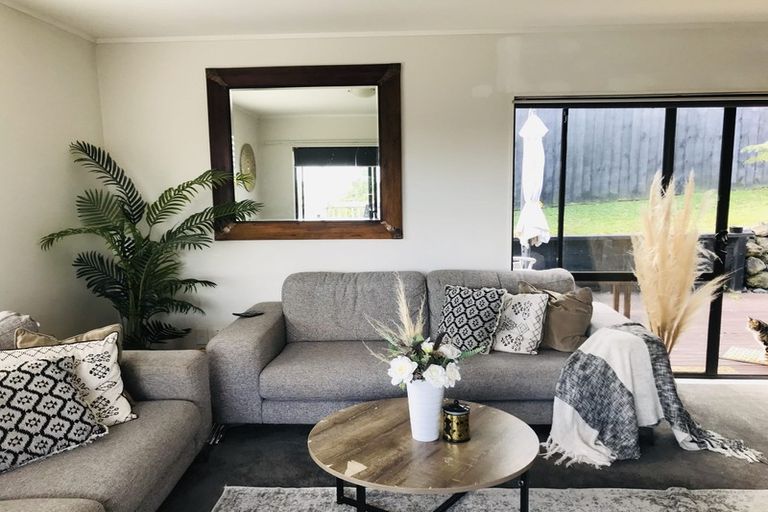 Photo of property in 79 Vipond Road, Stanmore Bay, Whangaparaoa, 0932