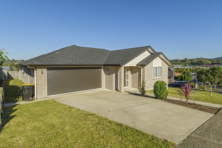 Photo of property in 22 Caldera Crescent, Pyes Pa, Tauranga, 3112
