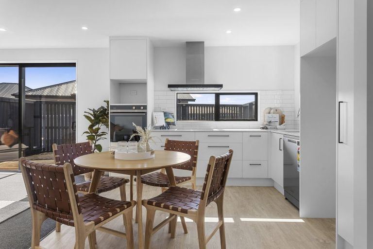 Photo of property in 31 Matai Springs Drive, Halswell, 8025