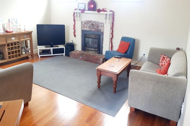 Photo of property in 14 Murray Street, Wallaceville, Upper Hutt, 5018