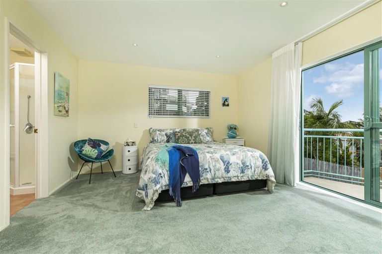Photo of property in 19a Orchard Road, Browns Bay, Auckland, 0630