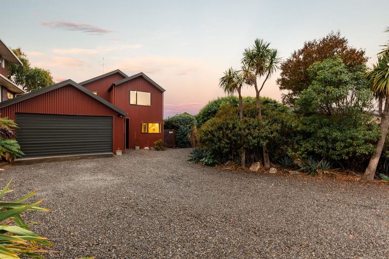 Photo of property in 37 Larnach Street, Waimairi Beach, Christchurch, 8083