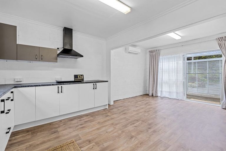 Photo of property in 174 Huatoki Street, Upper Vogeltown, New Plymouth, 4310