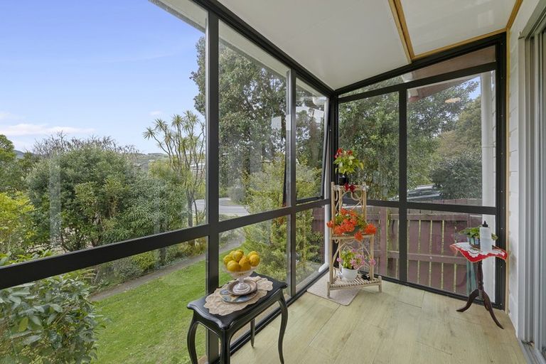 Photo of property in 2/50 Lincoln Avenue, Tawa, Wellington, 5028