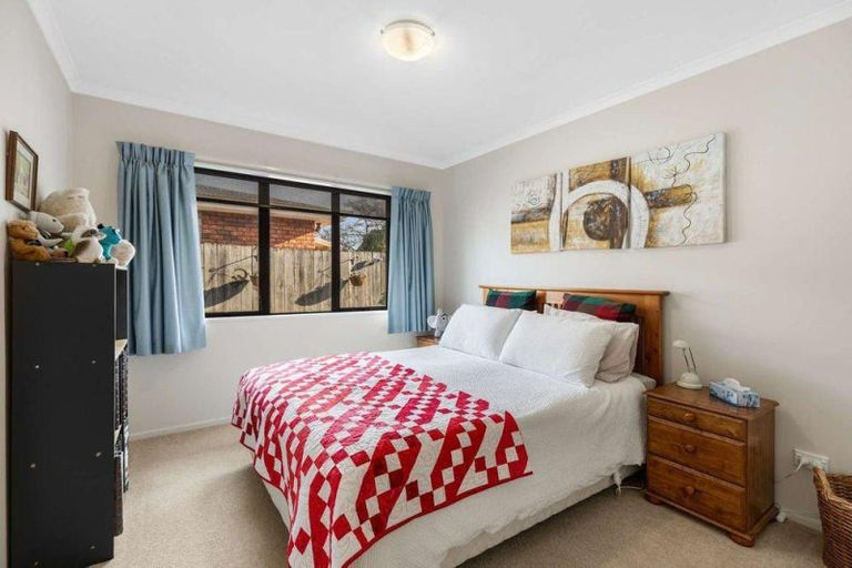 Photo of property in 3 Russell Street, Marton, 4710