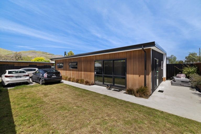 Photo of property in 43a Melmore Terrace, Cromwell, 9310