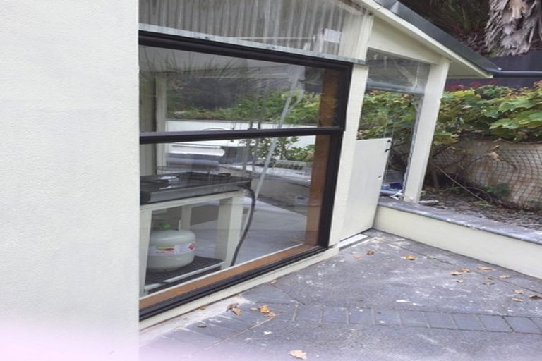 Photo of property in 19 Oakford Park Crescent, Greenhithe, Auckland, 0632