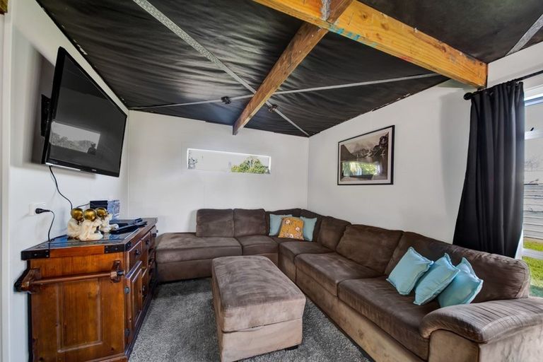 Photo of property in 59 Patu-kukupa Street, Manaia, 4612