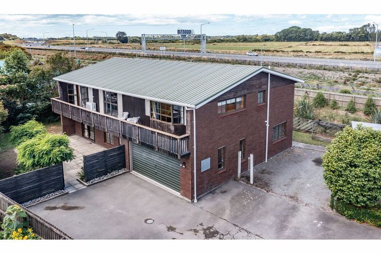 Photo of property in 17a Sonning Place, Redwood, Christchurch, 8051