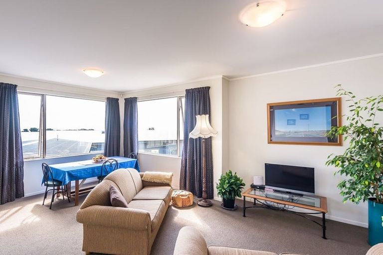 Photo of property in 187 Peka Peka Road, Peka Peka, Waikanae, 5391