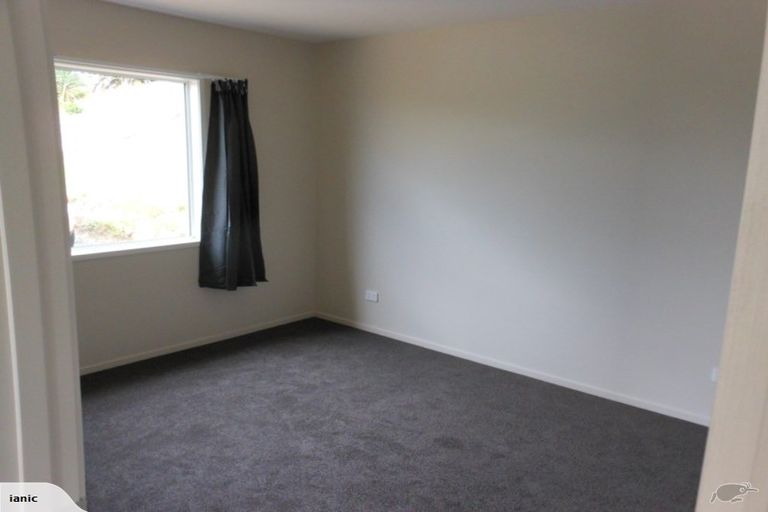 Photo of property in 12 Leveloff Road, Paremoremo, Auckland, 0632