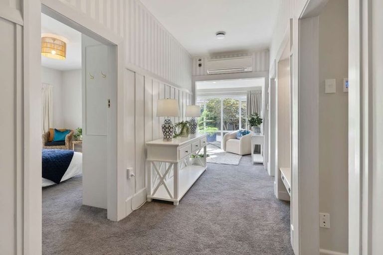 Photo of property in 4 Kenwyn Avenue, St Albans, Christchurch, 8052