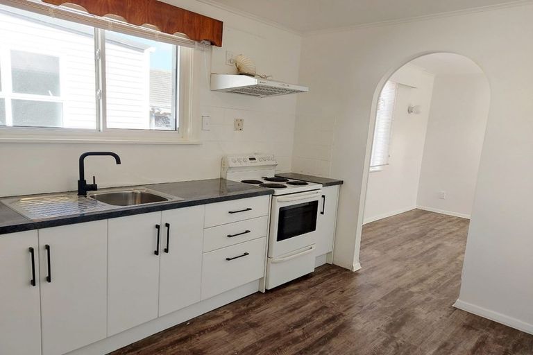 Photo of property in 5 Fleet Street, Naenae, Lower Hutt, 5011