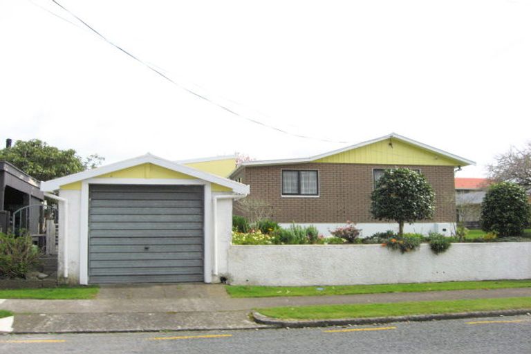 Photo of property in 54 Standish Street, Inglewood, 4330