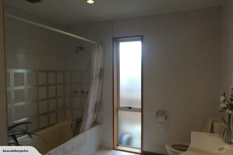 Photo of property in 71a Harris Crescent, Papanui, Christchurch, 8053