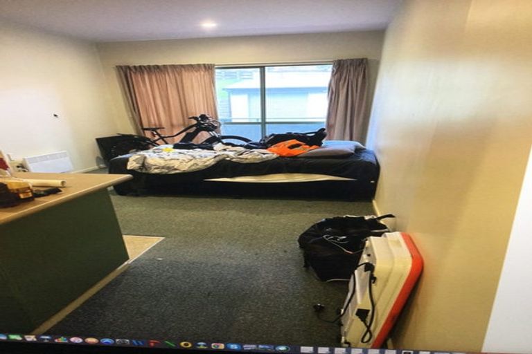Photo of property in St Helens Apartments, 109 Coromandel Street, Newtown, Wellington, 6021