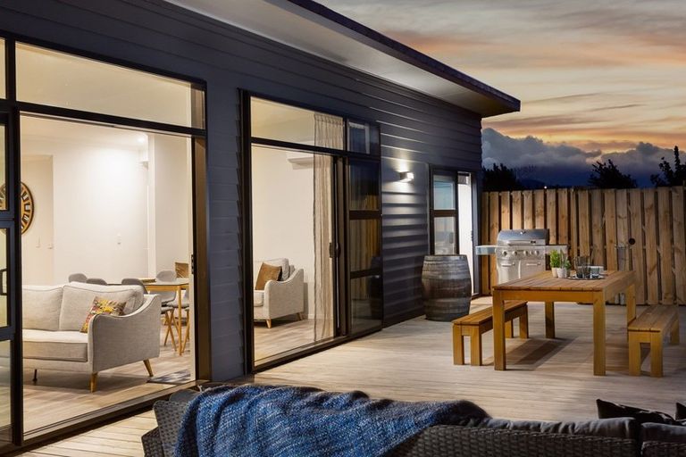 Photo of property in 47 Burgundy Drive, Martinborough, 5711