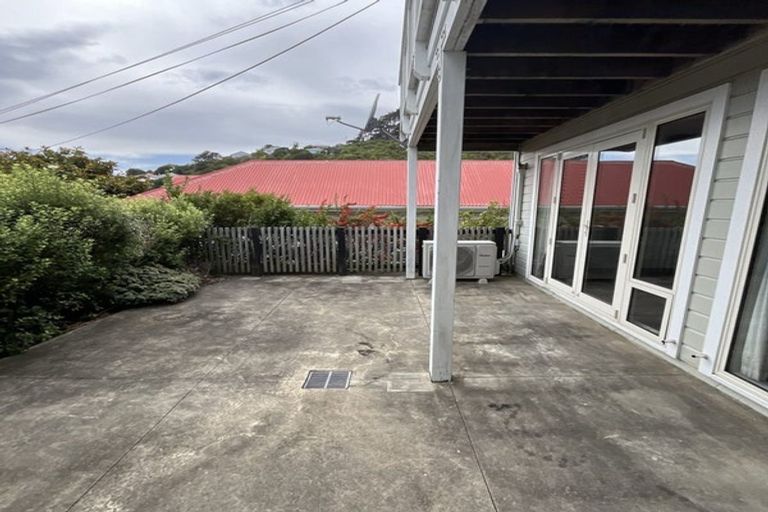 Photo of property in 22 Lawrence Street, Newtown, Wellington, 6021