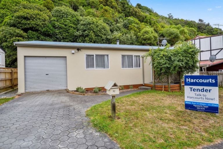 Photo of property in 92 Rangituhi Crescent, Takapuwahia, Porirua, 5022