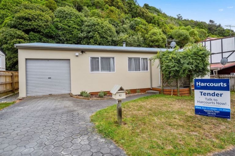 Photo of property in 92 Rangituhi Crescent, Takapuwahia, Porirua, 5022