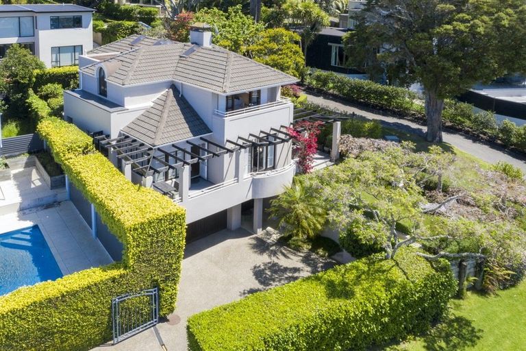 Photo of property in 16a Burford Place, Mellons Bay, Auckland, 2014