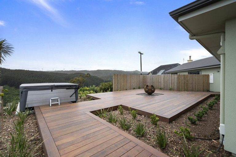 Photo of property in 20 Pineland Drive, Turitea, Palmerston North, 4472