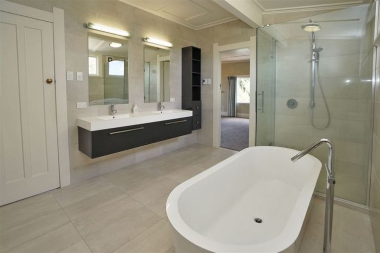 Photo of property in 322 Cobham Drive, Hillcrest, Hamilton, 3216