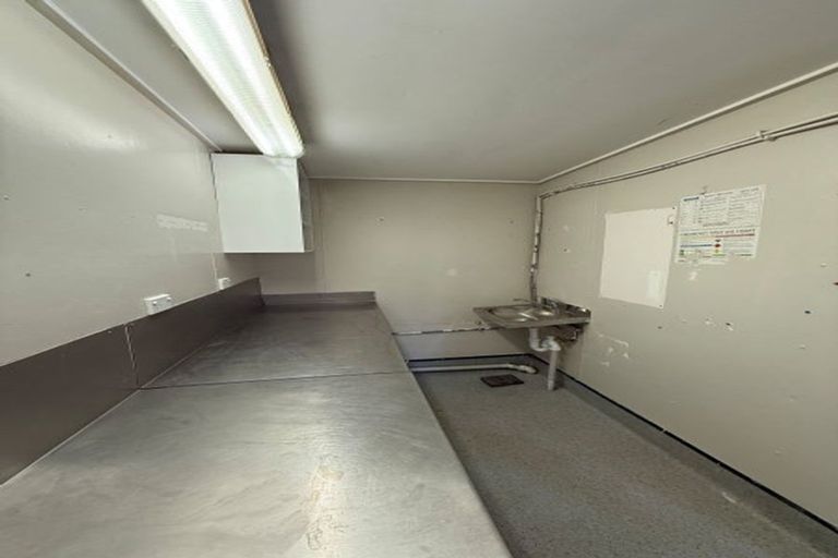 Photo of property in 401 High Street, Rangiora, 7400