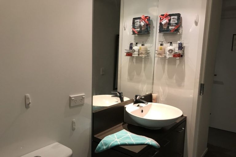 Photo of property in The Nautilus Apartments, 5b/18 Hobson Street, Auckland Central, Auckland, 1010