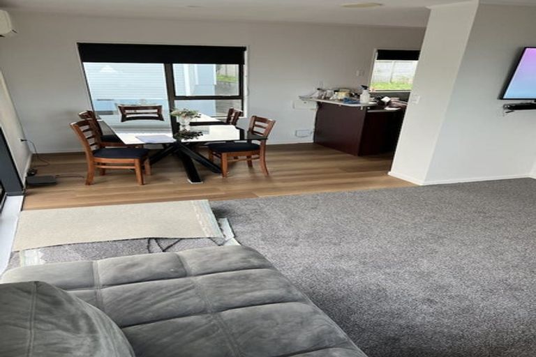 Photo of property in 79 Frobisher Street, Island Bay, Wellington, 6023