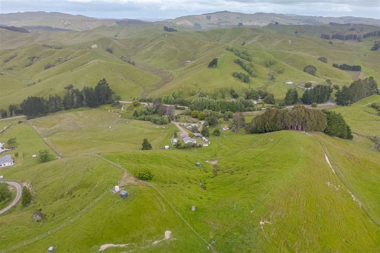 Photo of property in 423 North Road, Mauriceville, Masterton, 5882