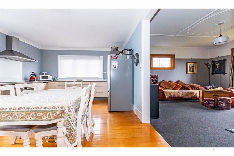 Photo of property in 21 Parsonage Road, Waimate, 7924