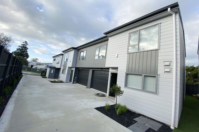 Photo of property in 7d La Trobe Street, Pakuranga Heights, Auckland, 2010