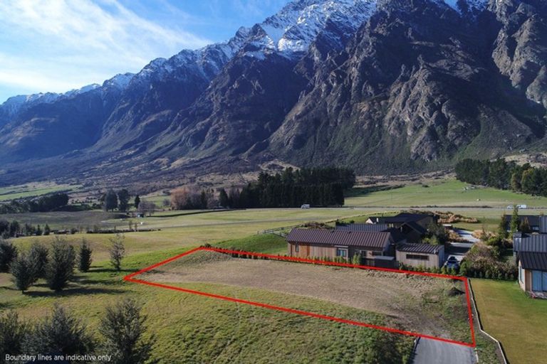 Photo of property in 10 Hovingham Court, Jacks Point, Queenstown, 9371