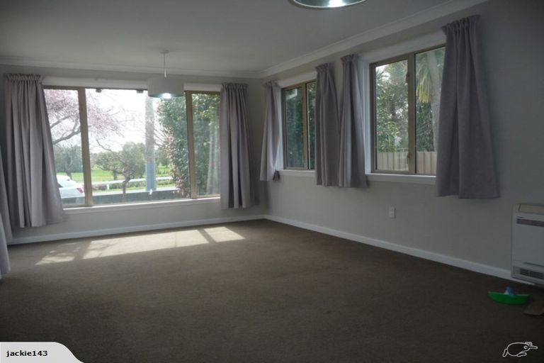 Photo of property in 666 Avonside Drive, Avonside, Christchurch, 8061