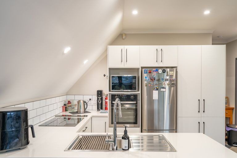 Photo of property in 4/19 Edgecumbe Street, Whitiora, Hamilton, 3200