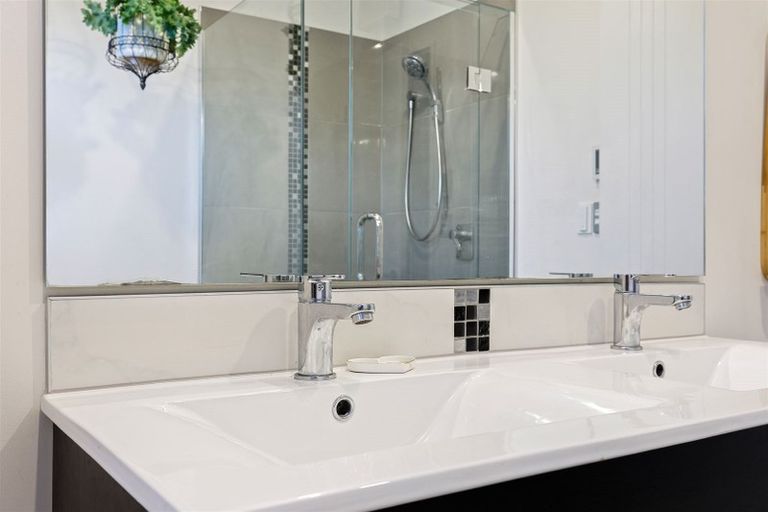 Photo of property in 11 Murfitt Street, Pegasus, 7612