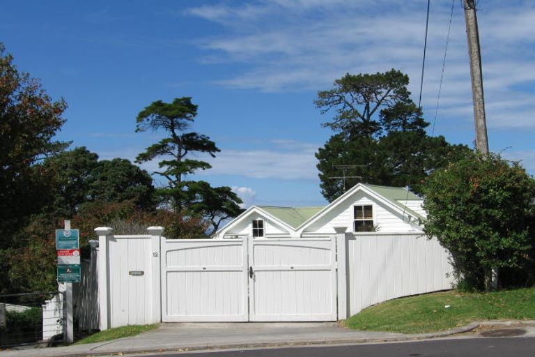 Photo of property in 12 Gray Crescent, Torbay, Auckland, 0630