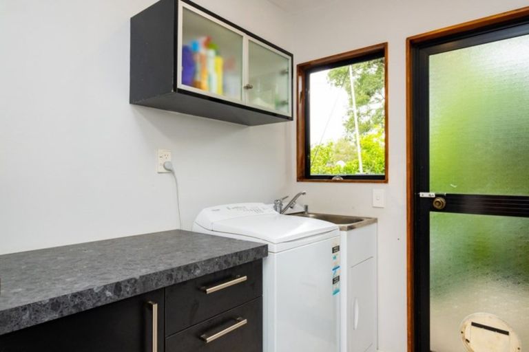 Photo of property in 73 Kopanga Road, Havelock North, 4130