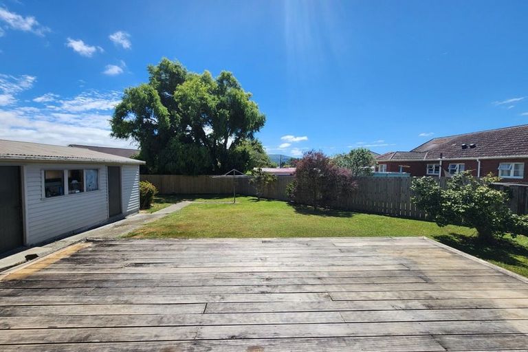Photo of property in 2 Feist Street, Naenae, Lower Hutt, 5011