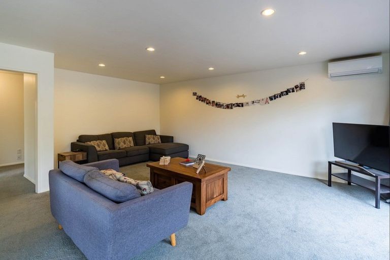 Photo of property in 74b Mazengarb Road, Paraparaumu Beach, Paraparaumu, 5032