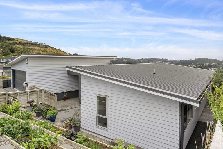Photo of property in 85 Endeavour Drive, Whitby, Porirua, 5024