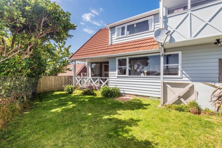 Photo of property in 4c Jasons Place, Churton Park, Wellington, 6037