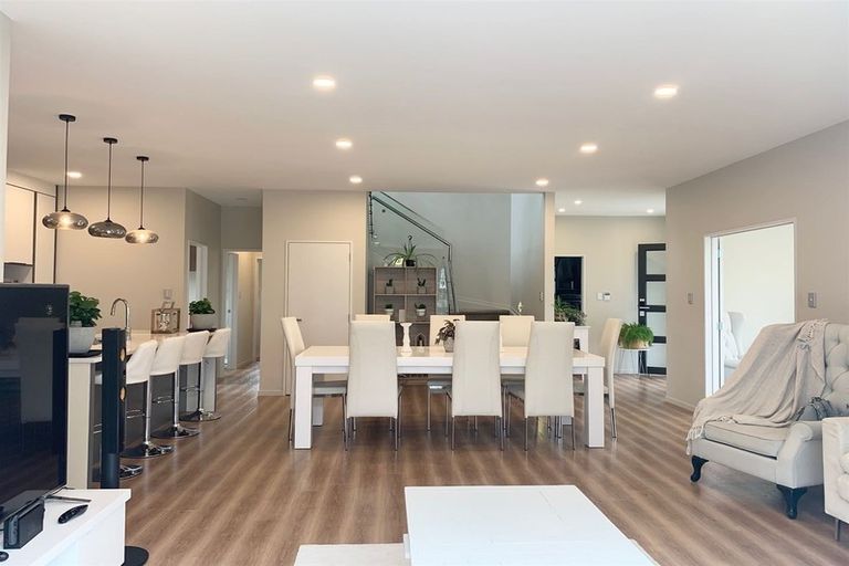 Photo of property in 19 Parkview Drive, Gulf Harbour, Whangaparaoa, 0930