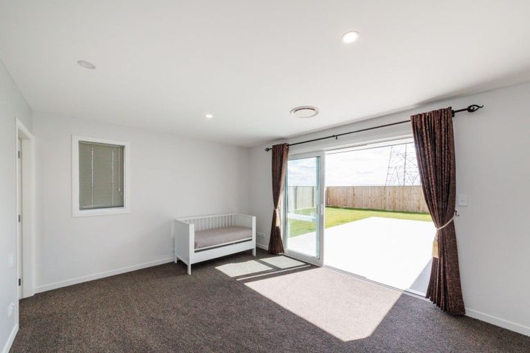 Photo of property in 47 Atlantic Drive, Fitzherbert, Palmerston North, 4410